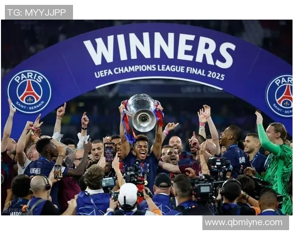 欧冠赛程积分榜：巴黎圣日耳曼豪取四连胜，拜仁慷慨赠人积分