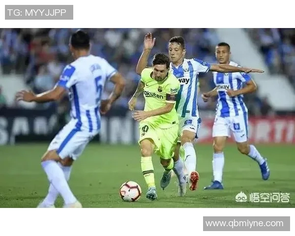 皇马2-2塞维利亚，连续22场不败遭终结，巴萨迎来逆袭机会